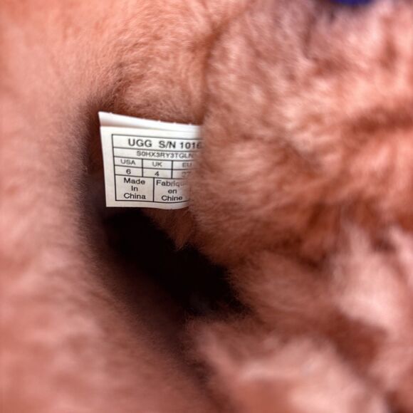 Womens UGG Boots Bailey Bow Pink LNT Sz 6 Suede Wool Coquette Festival Sold Out! - Picture 13 of 14